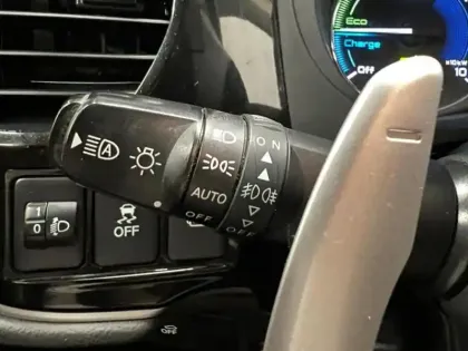 Photo 28 Mitsubishi Outlander  PHEV Twin Motor Business 4WD Euro6d-T EVAP 5cv