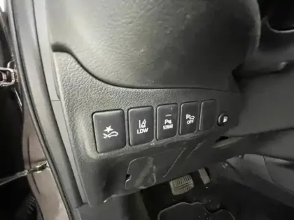 Photo 12 Mitsubishi Outlander  PHEV Twin Motor Business 4WD Euro6d-T EVAP 5cv