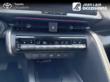 Photo 13 Toyota C-HR  Hybride 140