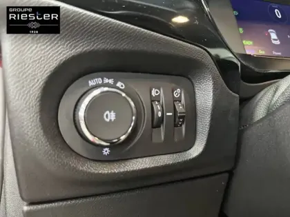 Photo 21 Opel Corsa  Electrique 136 ch & Batterie 50 kWh