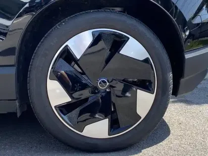 Photo 8 Volvo Ex30  Single Extended Range 272 ch 1EDT