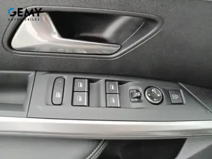 Photo 60 Peugeot 5008  Hybrid 145 e-DCS6