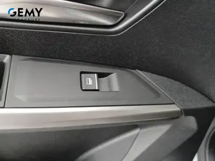 Photo 91 Peugeot 5008  Hybrid 145 e-DCS6