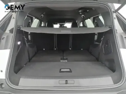 Photo 38 Peugeot 5008  Hybrid 145 e-DCS6