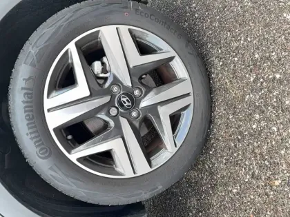 Photo 47 Hyundai Bayon  1.0 T-GDi 100 Hybrid 48V