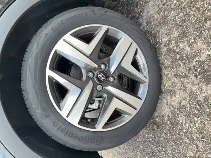 Photo 71 Hyundai Bayon  1.0 T-GDi 100 Hybrid 48V