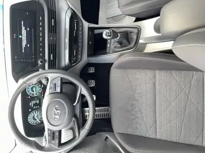 Photo 4 Hyundai Bayon  1.0 T-GDi 100 Hybrid 48V