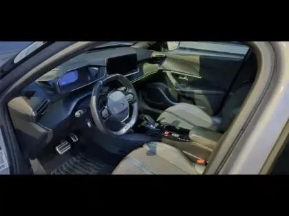 Photo 14 Peugeot 2008  e- 136ch GT Line