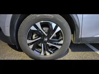 Photo 9 Peugeot 2008  e- 136ch GT Line