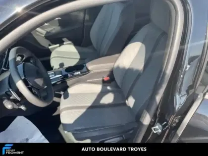 Photo 10 Peugeot 2008  1.2 PureTech 130ch S&S Allure EAT8