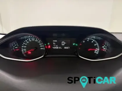 Photo 11 Peugeot 308  SW 1.2 PureTech 110ch E6.3 S&S Style