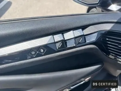 Photo 11 DS DS 4  PureTech 130ch Performance Line Automatique