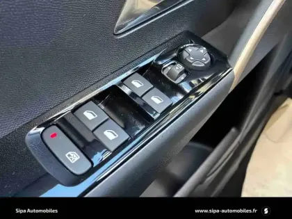 Photo 57 Lancia Ypsilon  Elettrica 156ch