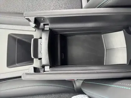 Photo 39 Peugeot 308  SW Electrique 54 kWh 156ch