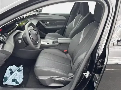 Photo 32 Peugeot 308  SW Electrique 54 kWh 156ch