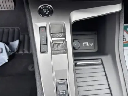 Photo 35 Peugeot 308  SW Electrique 54 kWh 156ch
