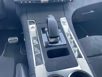 Photo 45 DS DS 7  Hybride Rechargeable E-Tense 225 EAT8