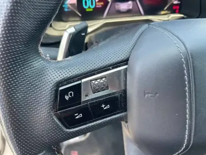 Photo 38 DS DS 7  Hybride Rechargeable E-Tense 225 EAT8