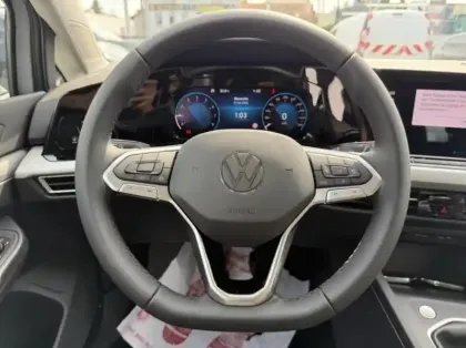 Photo 14 Volkswagen Golf  1.0 TSI OPF 110ch Life Plus