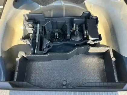 Photo 6 Peugeot 2008  e- 136ch Allure