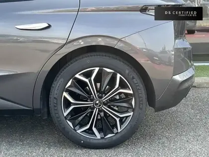 Photo 51 DS DS 4 DS4 PureTech 130 EAT8