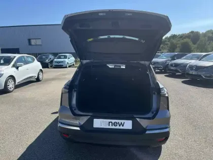 Photo 11 Renault Symbioz  E-Tech full hybrid 145