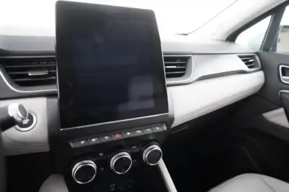 Photo 24 Renault Captur TCe 130 EDC FAP Initiale Paris