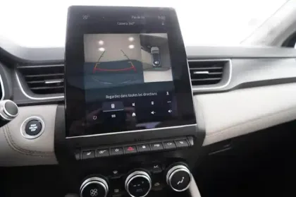 Photo 29 Renault Captur TCe 130 EDC FAP Initiale Paris