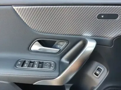 Photo 17 Mercedes Classe A 250 e Hybrid EQ Progressive Line