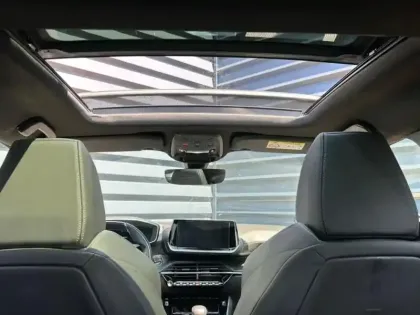 Photo 11 Peugeot 2008  1.2 PureTech 130ch S&S GT Line 7cv