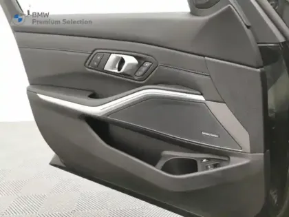 Photo 9 BMW Serie 3 Série 3 330eA xDrive 292ch M Sport