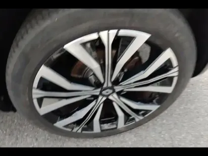 Photo 12 Renault Austral  1.2 E-Tech full hybrid 200ch Iconic- 24