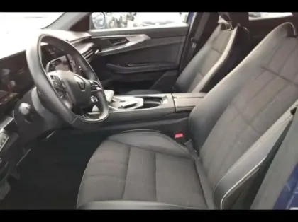 Photo 9 Renault Austral  1.2 E-Tech full hybrid 200ch Iconic- 24