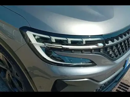 Photo 13 Renault Austral  1.2 E-Tech full hybrid 200ch Techno esprit Alpine - 24