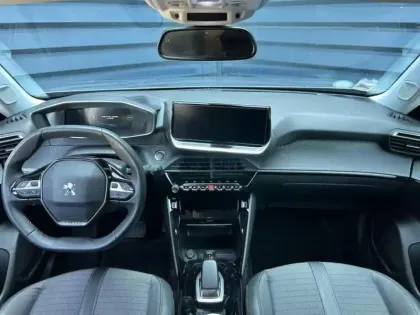 Photo 10 Peugeot 2008 Gén. II Ph1 Allure Business 5