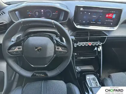 Photo 11 Peugeot 2008  Hybrid 136 e-DCS6