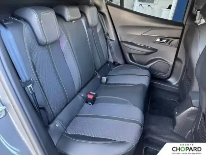 Photo 21 Peugeot 2008  Hybrid 136 e-DCS6