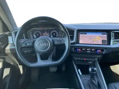 Photo 31 Audi A1  Sportback 30 TFSI 110 ch S tronic 7