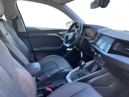 Photo 28 Audi A1  Sportback 30 TFSI 110 ch S tronic 7