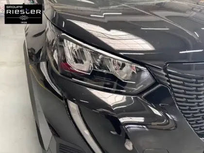 Photo 15 Peugeot 2008  PureTech 130 S&S BVM6