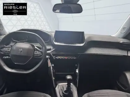 Photo 7 Peugeot 2008  PureTech 130 S&S BVM6