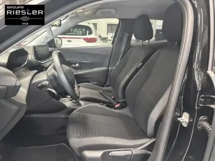 Photo 10 Peugeot 2008  PureTech 130 S&S BVM6