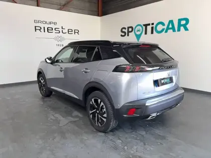 Photo 6 Peugeot 2008  PureTech 130 S&S EAT8