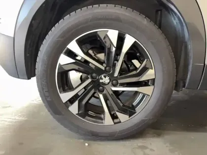 Photo 18 Peugeot 2008  PureTech 130 S&S EAT8