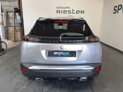 Photo 5 Peugeot 2008  PureTech 130 S&S EAT8