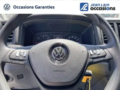 Photo 36 Volkswagen Crafter  VAN 35 L4H3 2.0 TDI 140 CH BVA