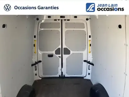 Photo 42 Volkswagen Crafter  VAN 35 L4H3 2.0 TDI 140 CH BVA