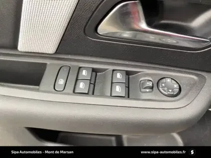 Photo 53 Citroën C4  Hybride 136 e-DCS6