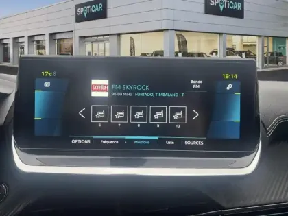 Photo 10 Peugeot 208  Electrique 50 kWh 136ch GT