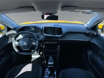 Photo 9 Peugeot 208  e- 136ch Active